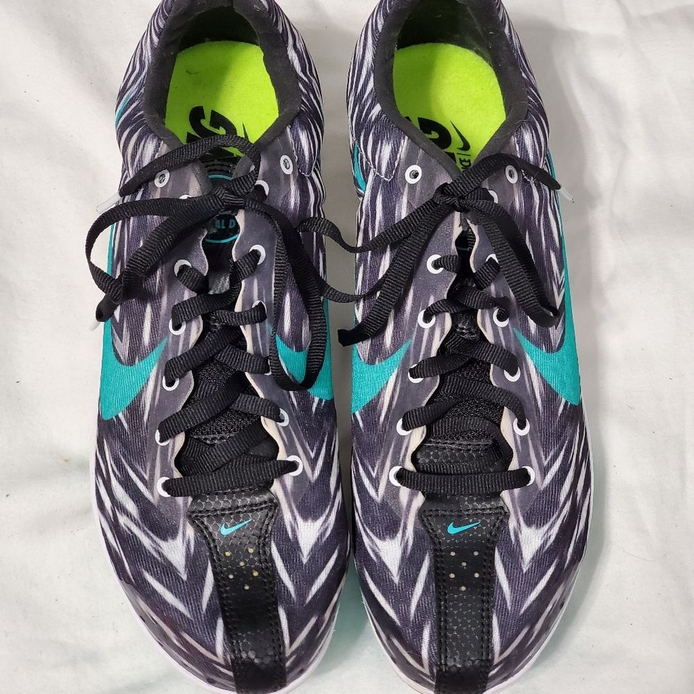 Woman's Nike Rival D Cleats size 10